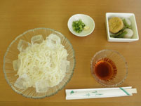7月8日　夏期限定メニューそうめん始めました。